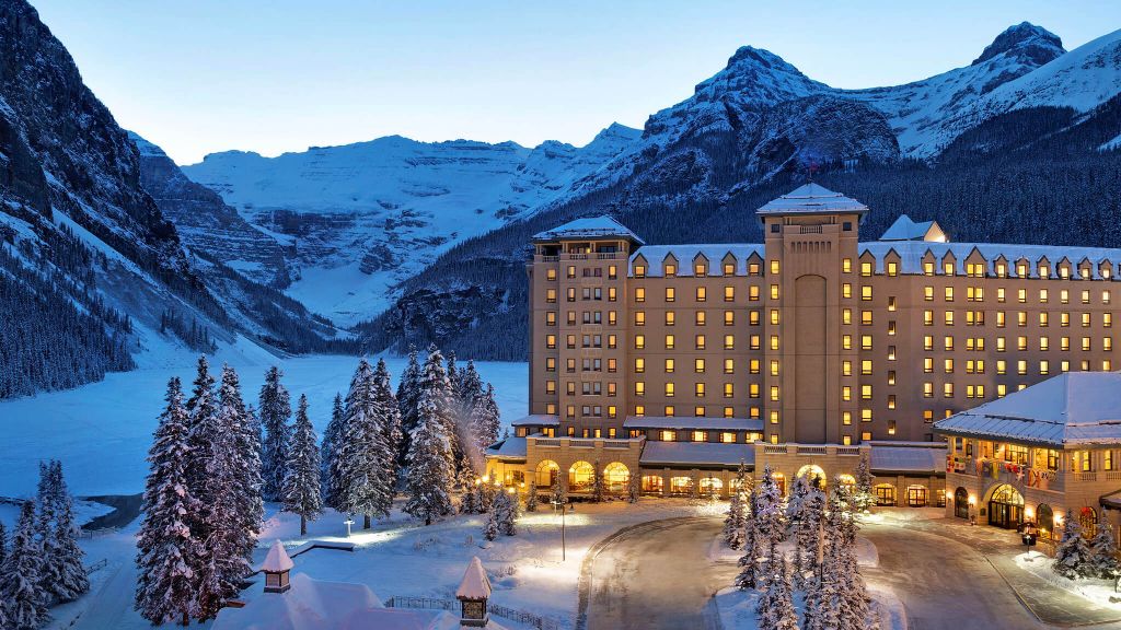 Fresh and Sustainable Dining at Lake Louise